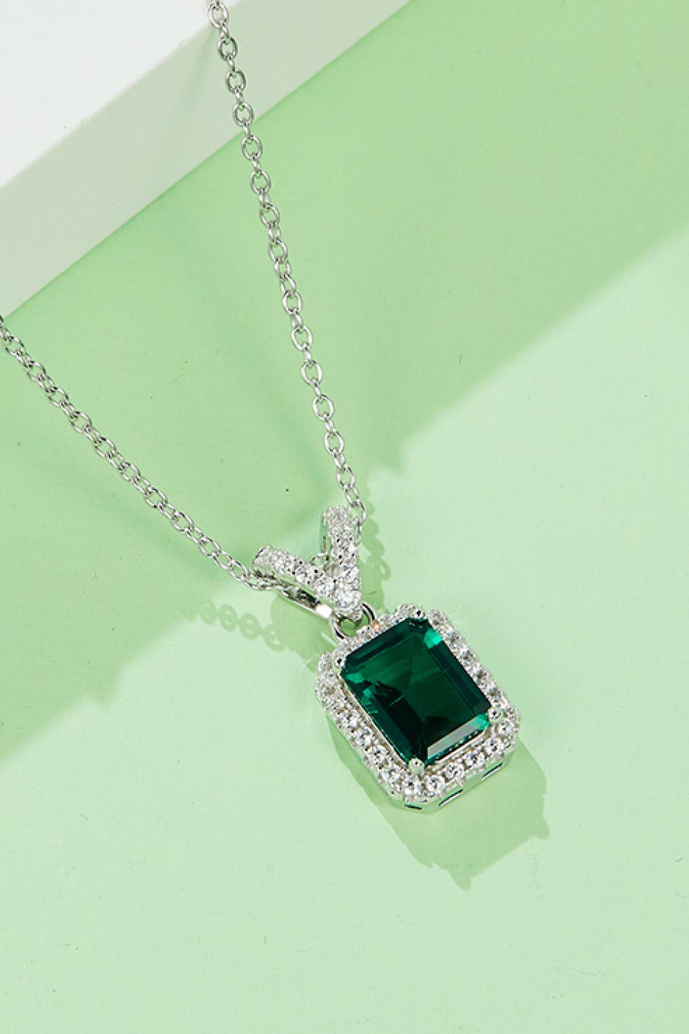 1.25 Carat Lab-Grown Emerald Pendant Necklace - Loulou Boutique