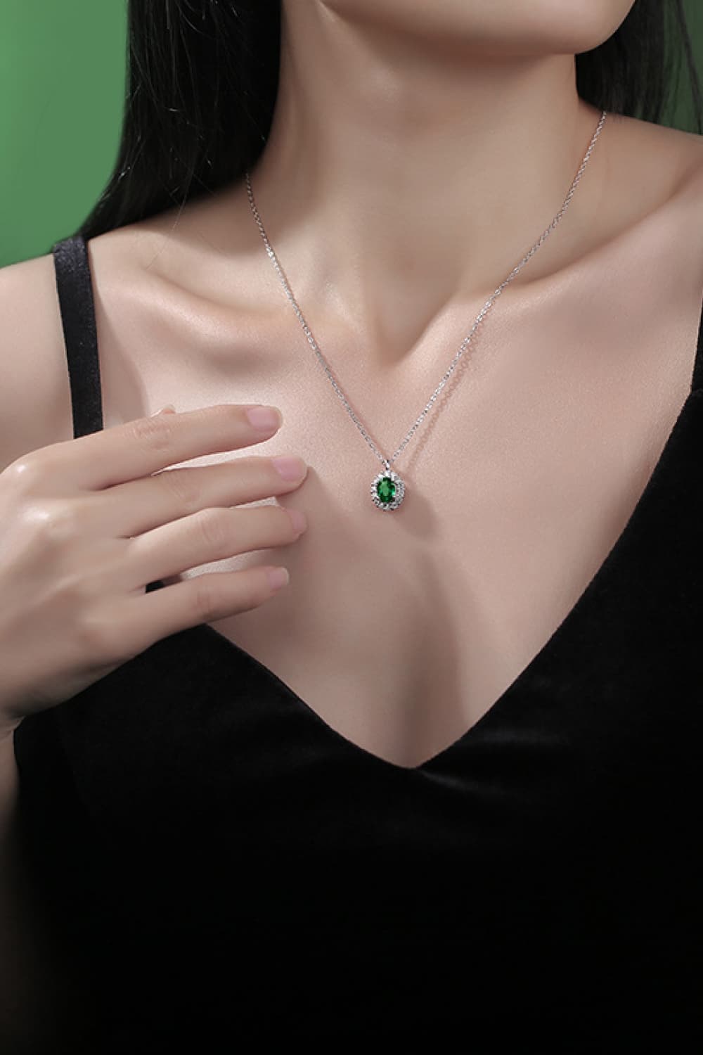 1.5 Carat Lab-Grown Emerald 925 Sterling Silver Necklace - Loulou Boutique