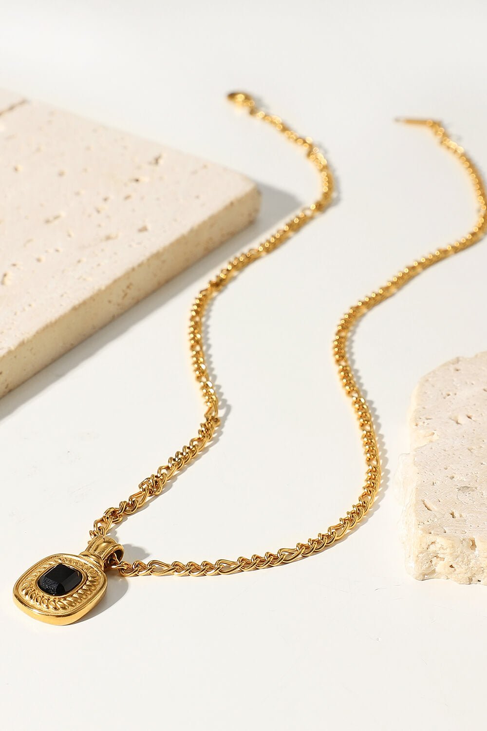 18K Gold Plated Inlaid Rhinestone Pendant Necklace - Loulou Boutique
