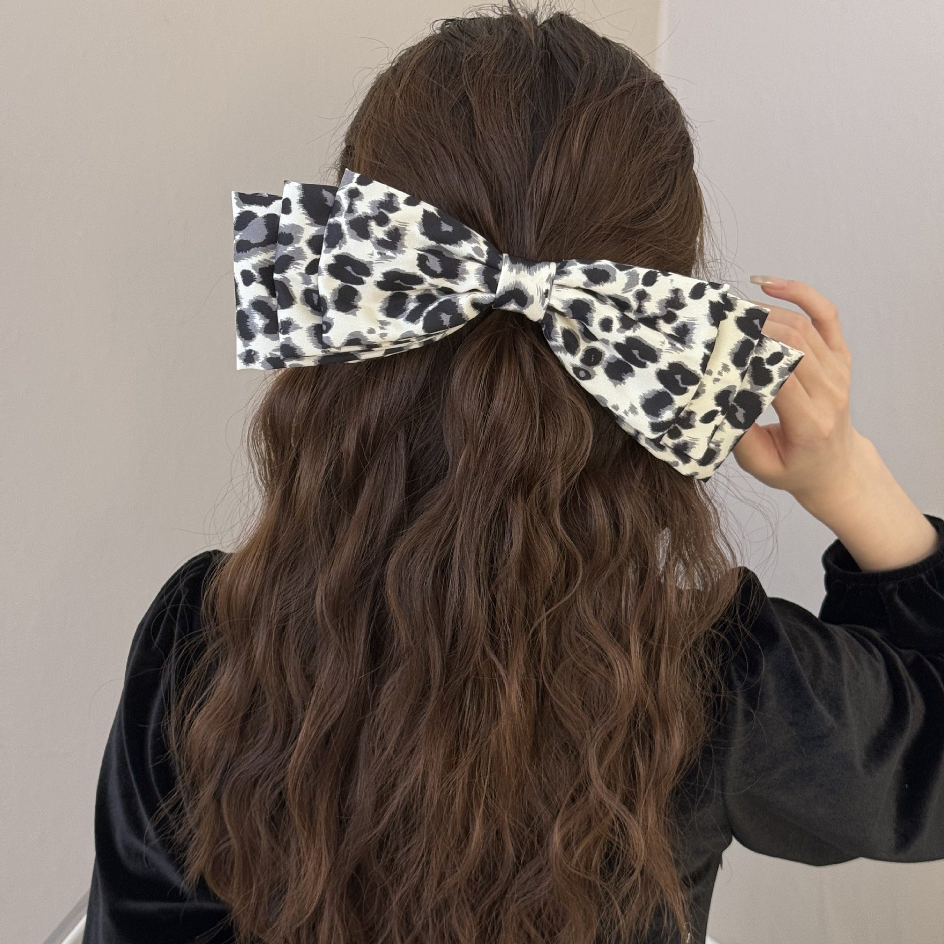 2 Piece Leopard Bow Hair Clip - Loulou Boutique