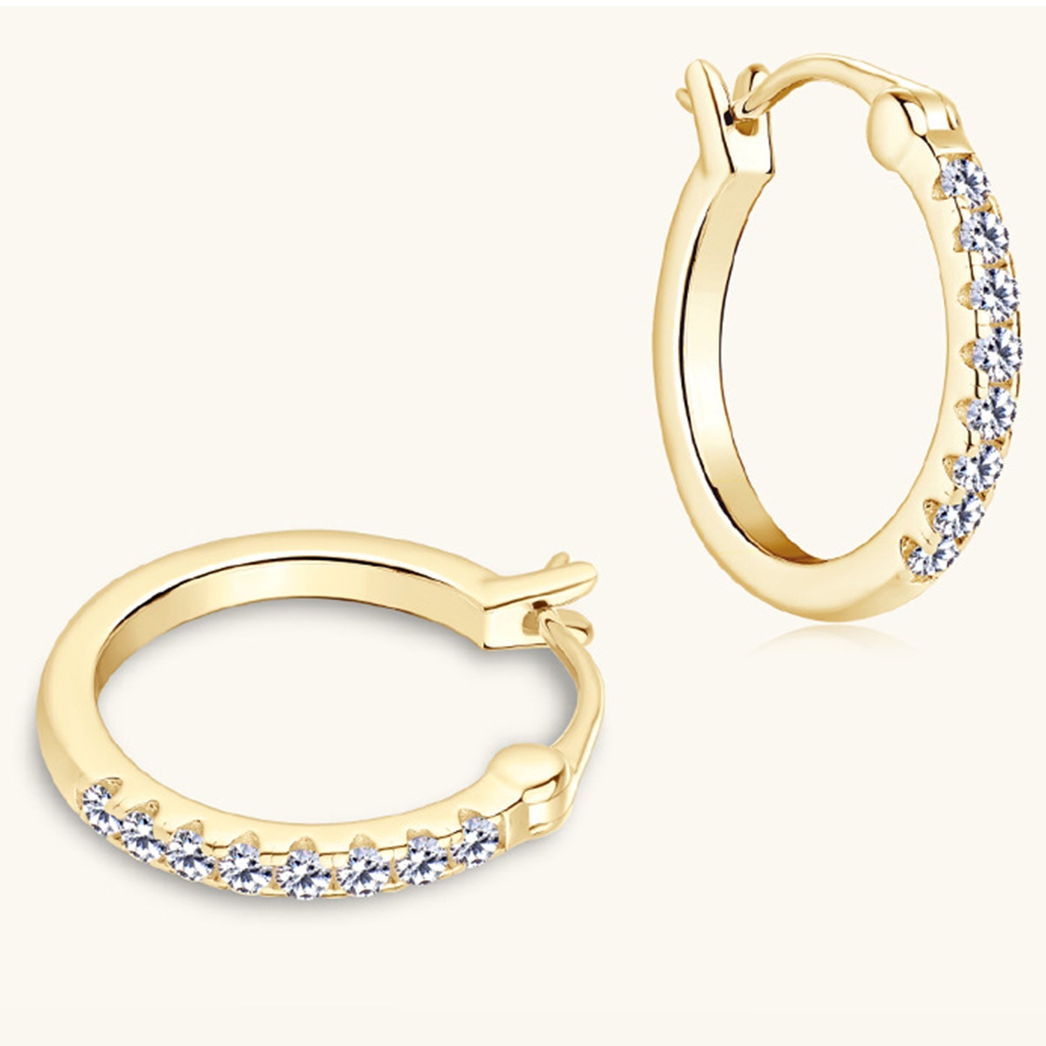 925 Sterling Silver Moissanite Huggie Earrings - Loulou Boutique