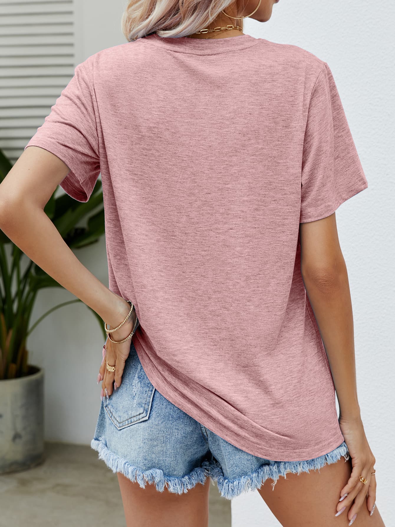 A LITTLE BIT DRAMATIC Graphic Tee - Loulou Boutique