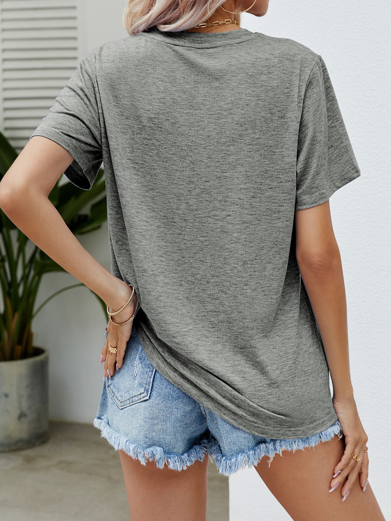 A LITTLE BIT DRAMATIC Graphic Tee - Loulou Boutique