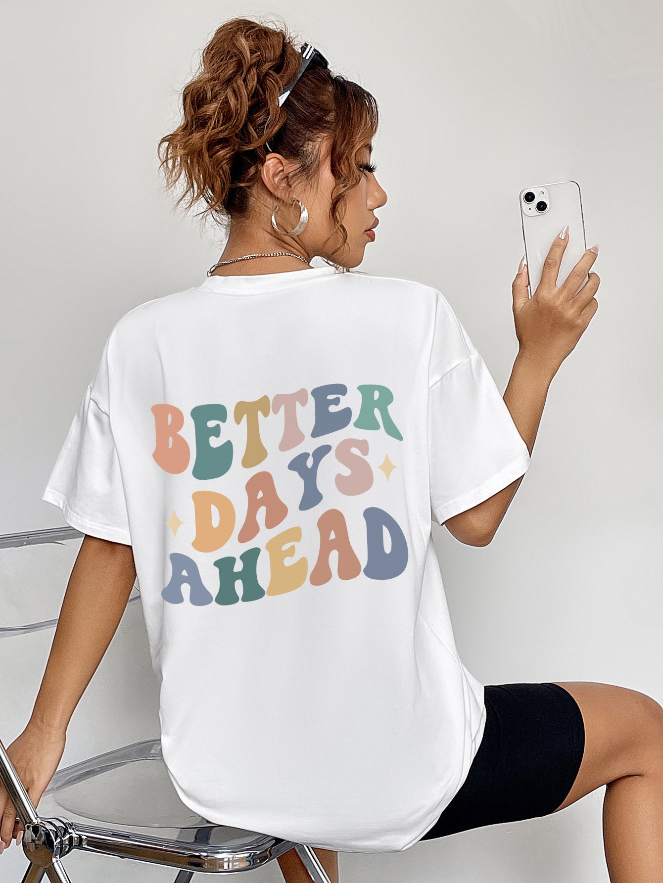 BETTER DAYS AHEAD Round Neck T-Shirt - Loulou Boutique
