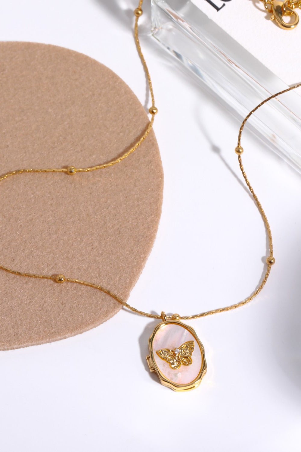 Butterfly Shell Pendant Copper Necklace - Loulou Boutique