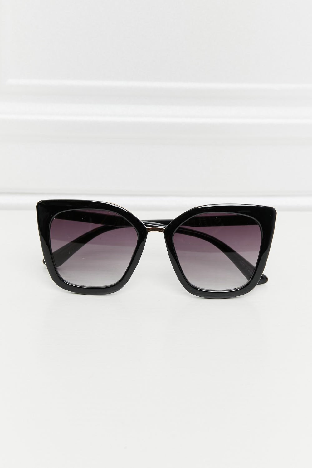 Cat Eye Full Rim Polycarbonate Sunglasses - Loulou Boutique