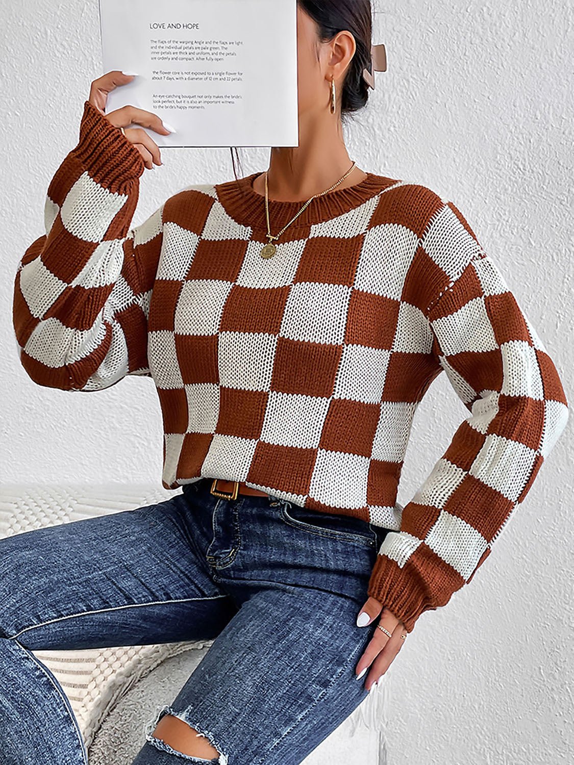 Checkered Round Neck Sweater - Loulou Boutique