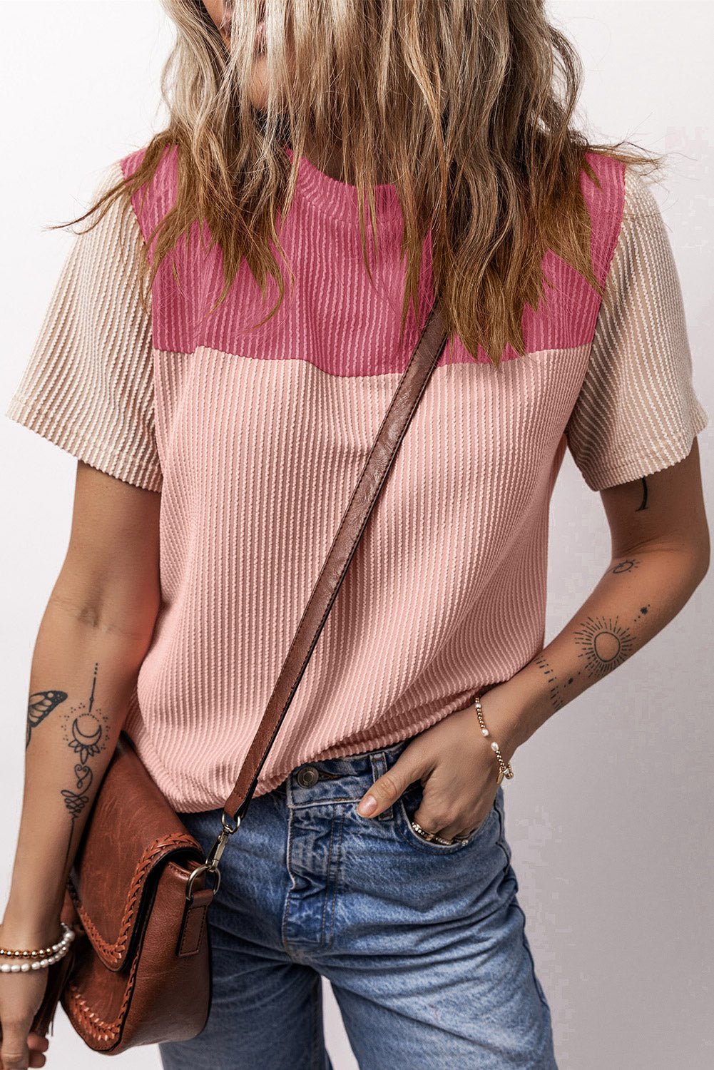 Color Block Round Neck Short Sleeve T - Shirt - Loulou Boutique