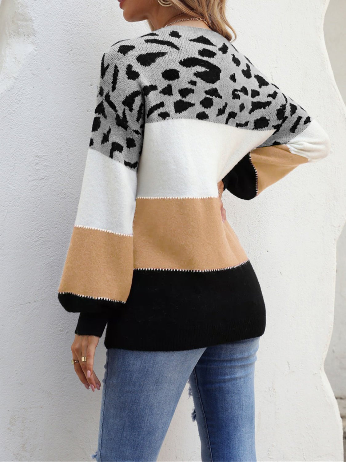 Color Block Round Neck Sweater - Loulou Boutique