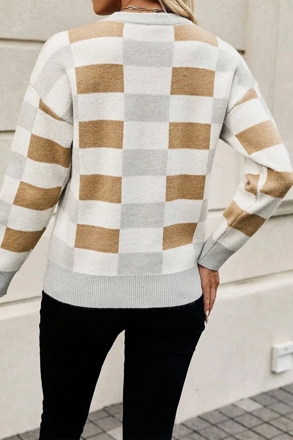 Color Block Round Neck Sweater - Loulou Boutique