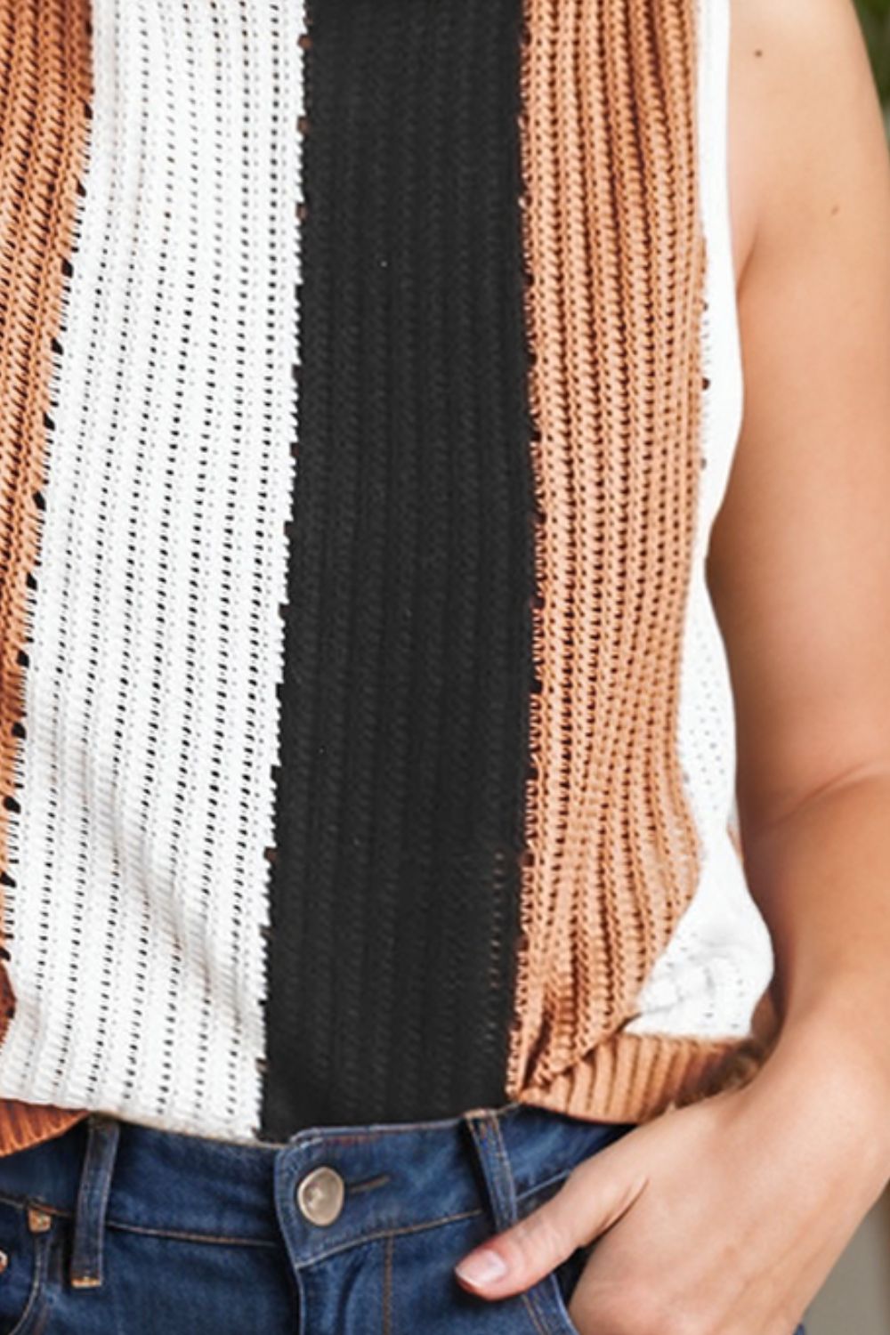 Color Block Round Neck Sweater Vest - Loulou Boutique