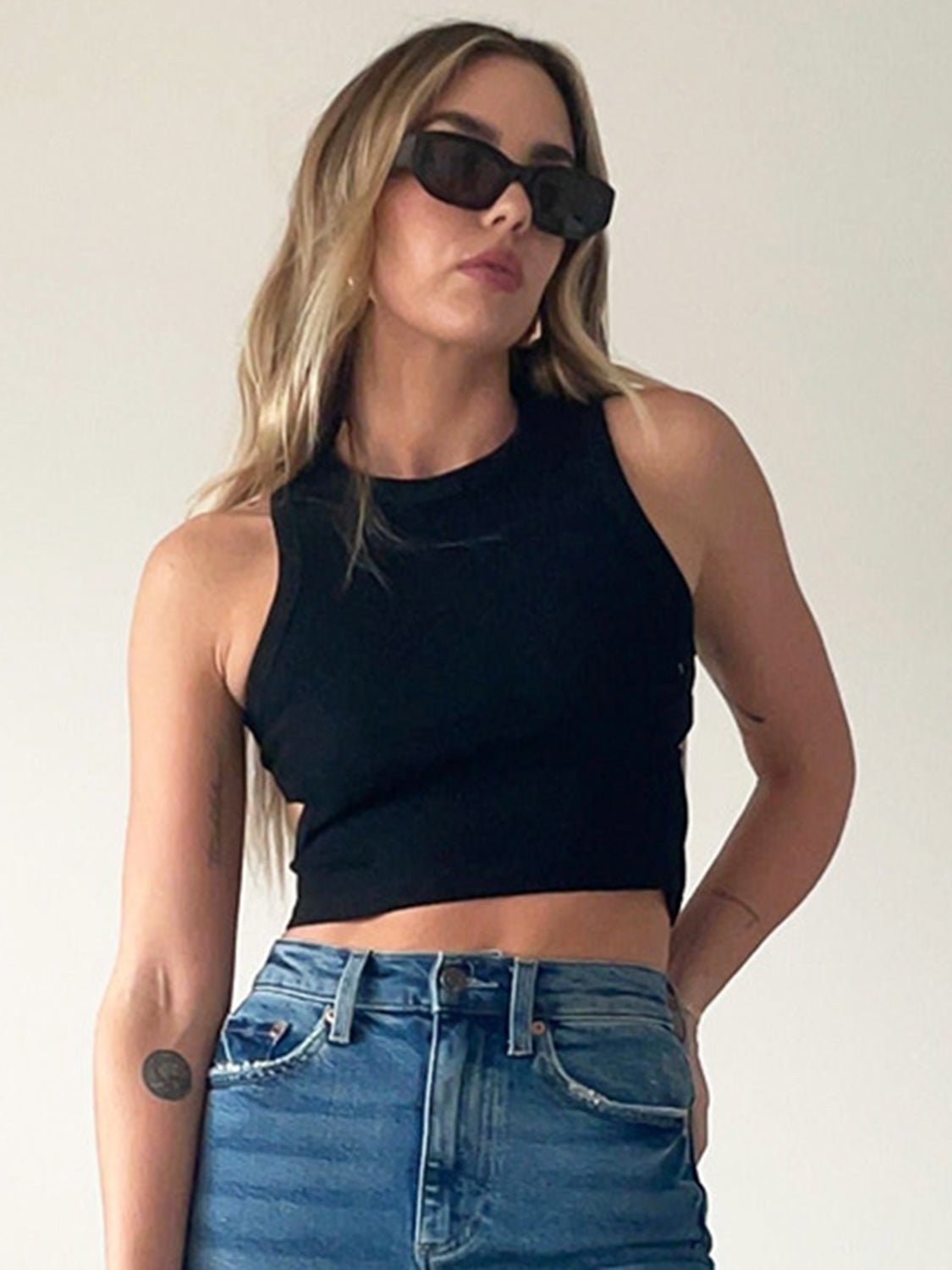 Cutout Round Neck Tank - Loulou Boutique