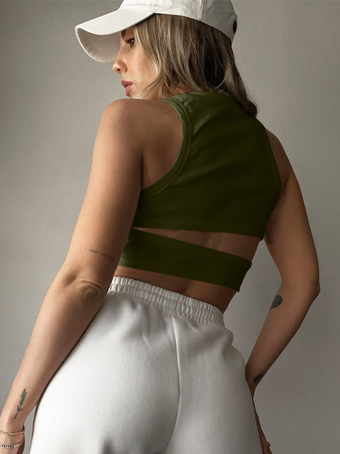 Cutout Round Neck Tank - Loulou Boutique