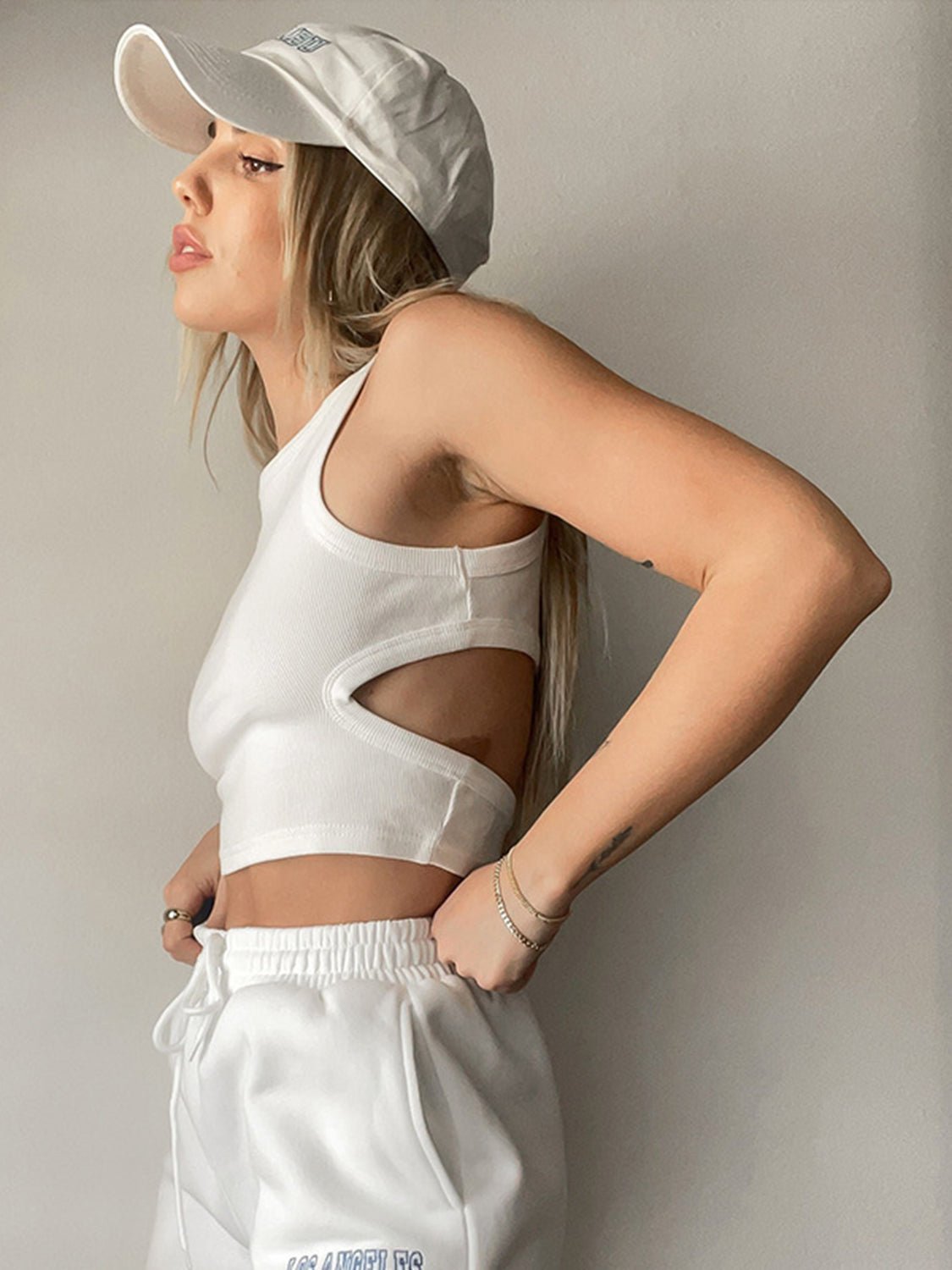 Cutout Round Neck Tank - Loulou Boutique