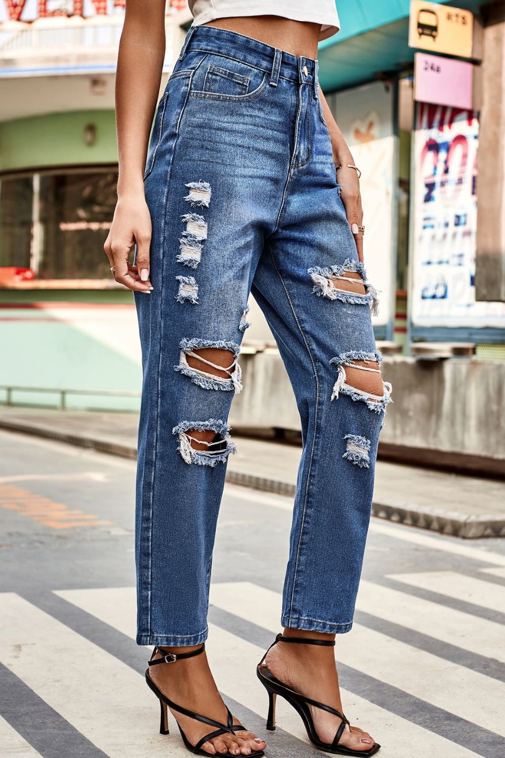 Distressed Buttoned Jeans with Pockets - Loulou Boutique