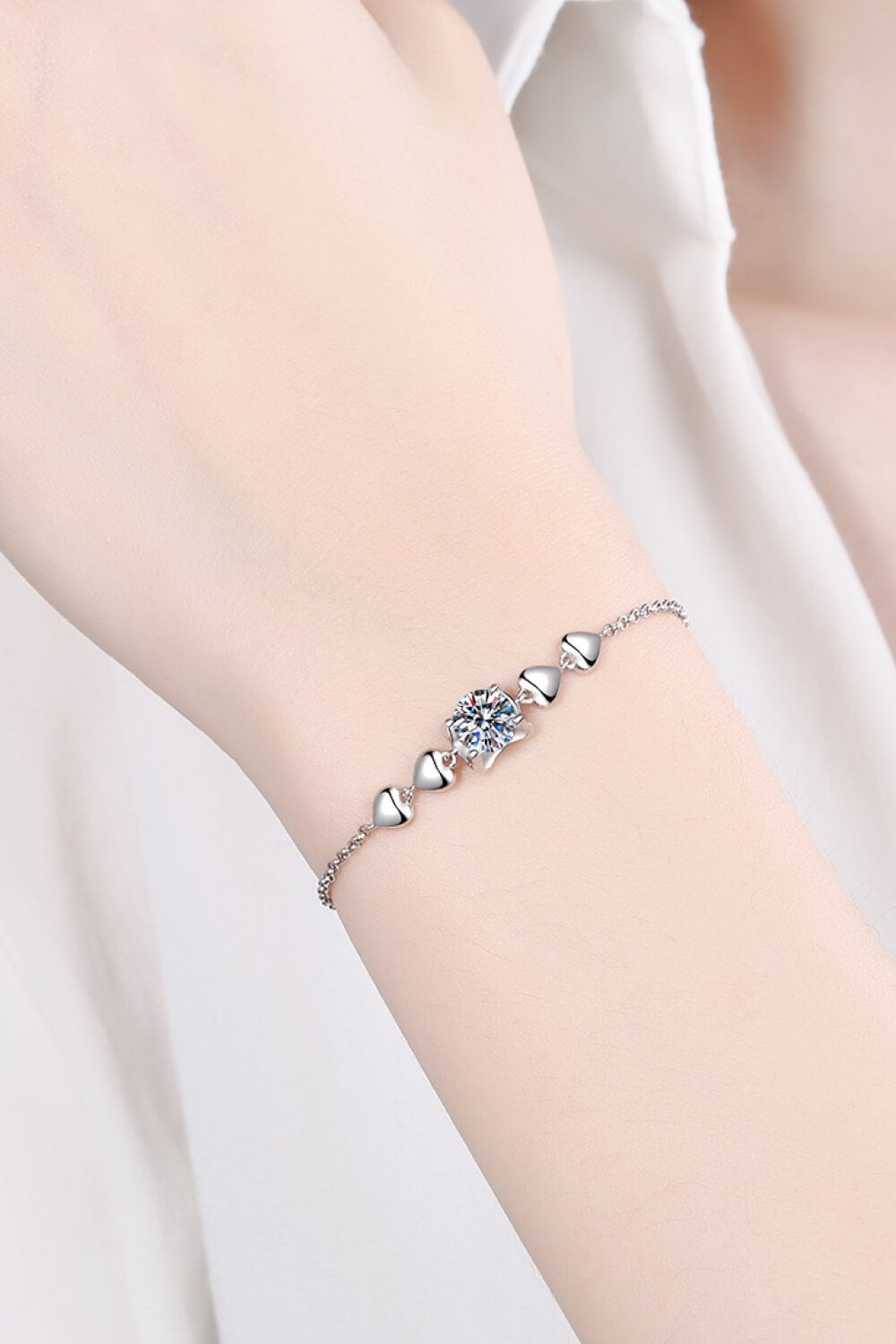 1 Carat Moissanite Heart Bracelet - Loulou Boutique