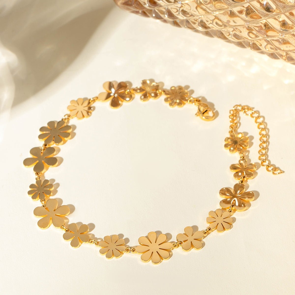 18K Gold - Plated Flower Bracelet - Loulou Boutique