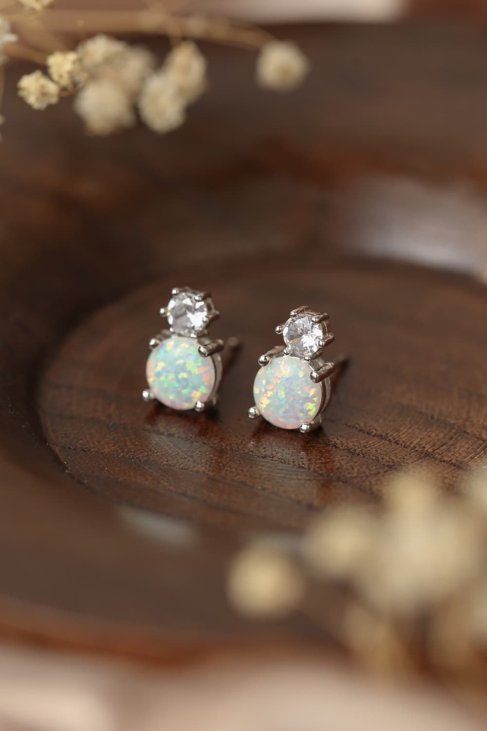 4-Prong Opal Stud Earrings - Loulou Boutique