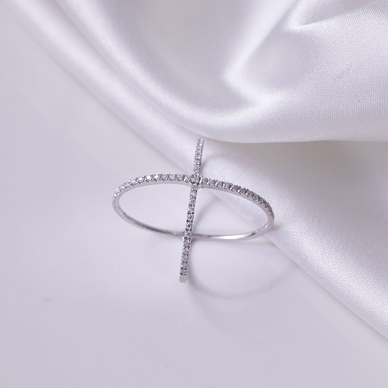 925 Sterling Silver Moissanite Crisscross Ring - Loulou Boutique