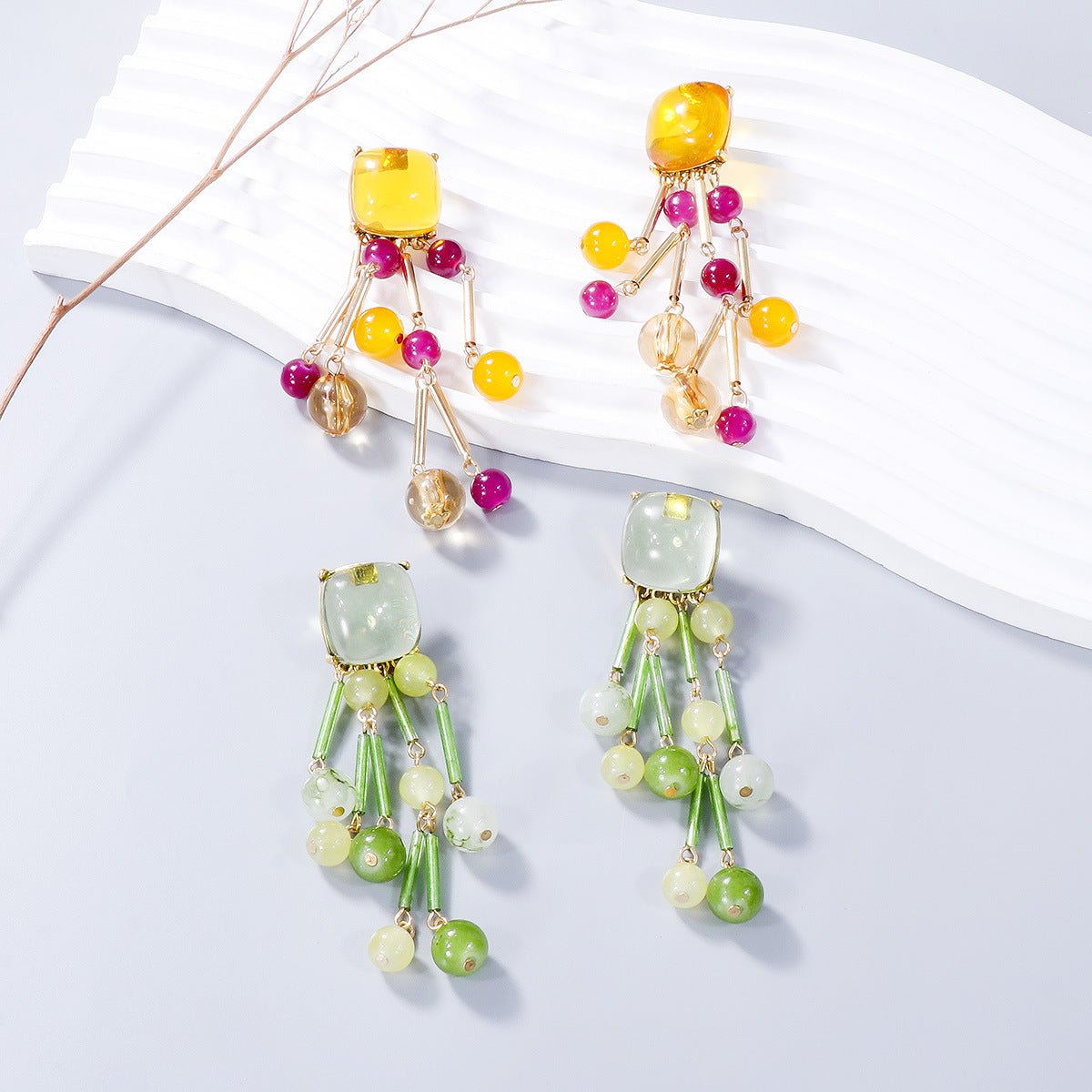 Acrylic Bead Dangle Earrings - Loulou Boutique