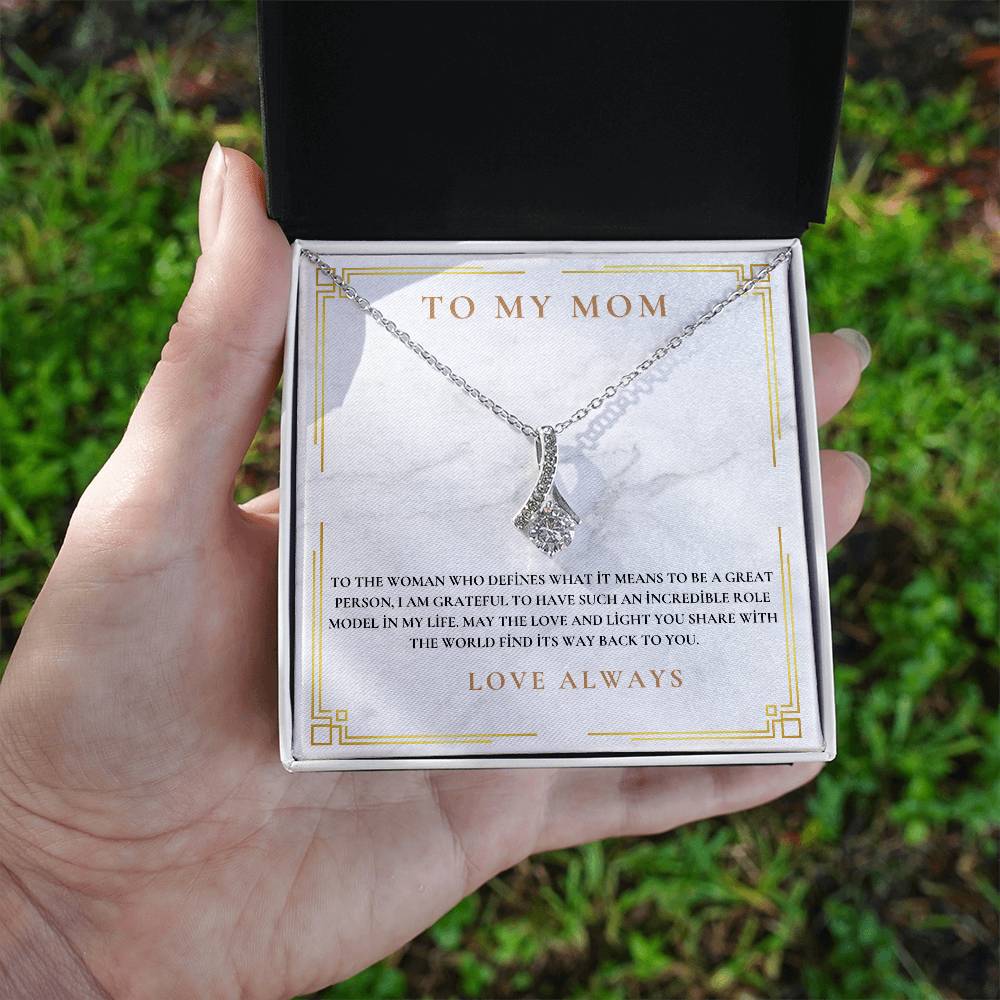 My Mom – Custom Elegant Beauty Necklace