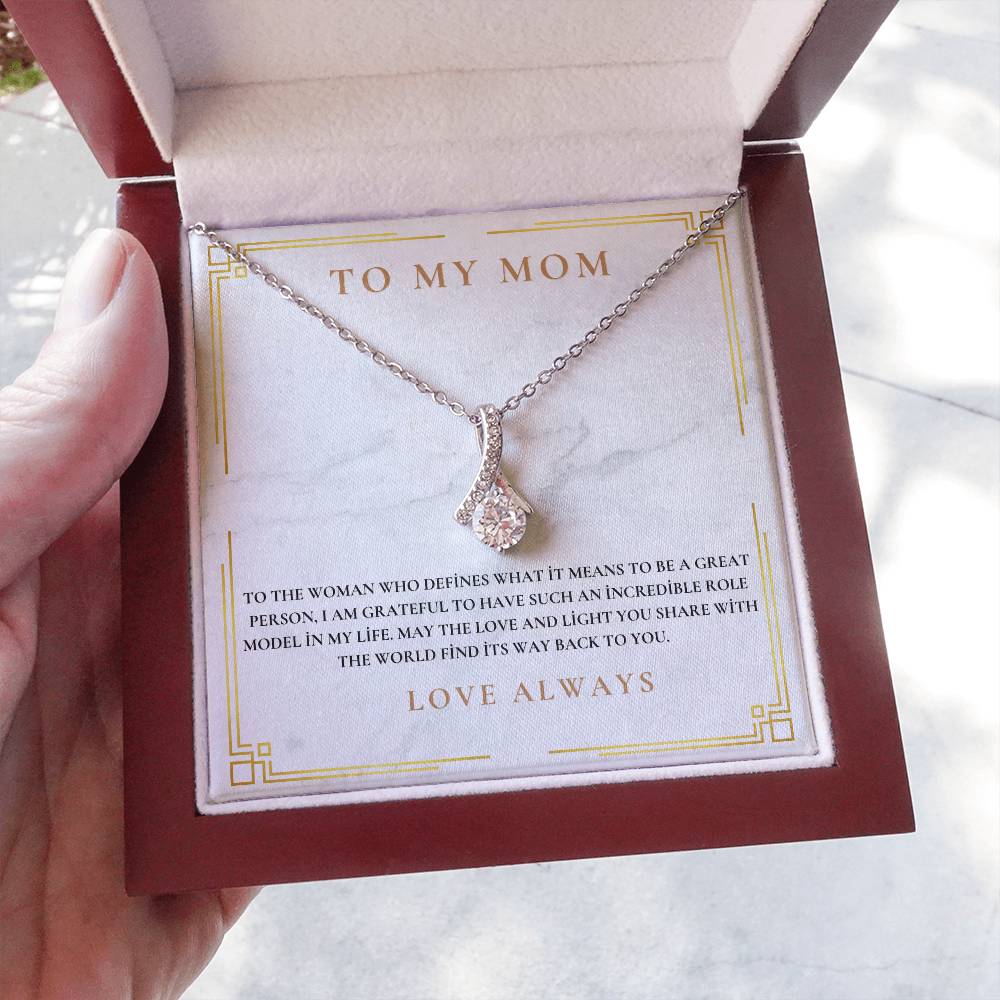 My Mom – Custom Elegant Beauty Necklace