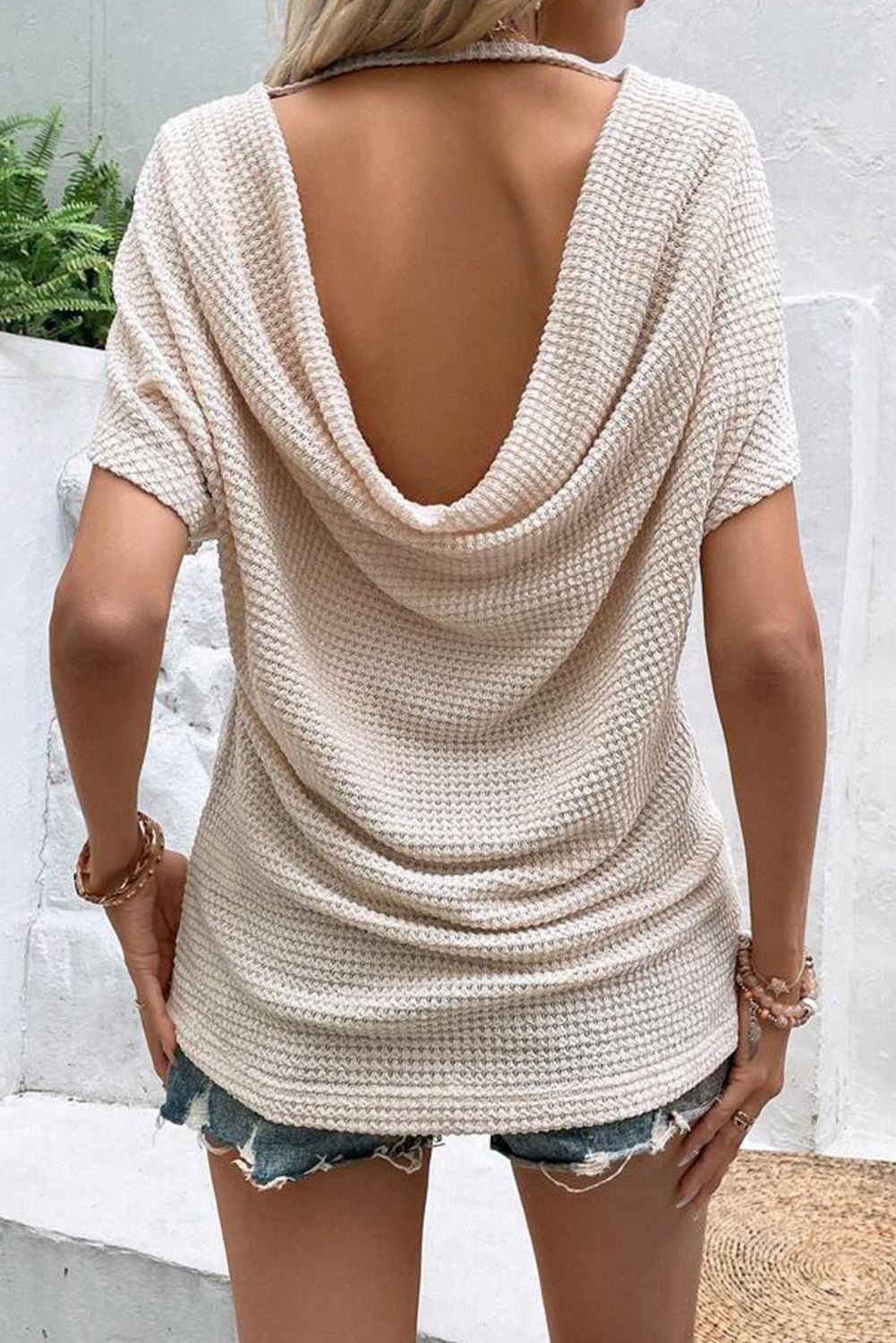 Backless Round Neck Short Sleeve T-Shirt - Loulou Boutique