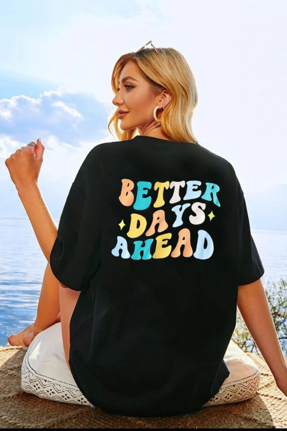 BETTER DAYS AHEAD Round Neck T-Shirt - Loulou Boutique