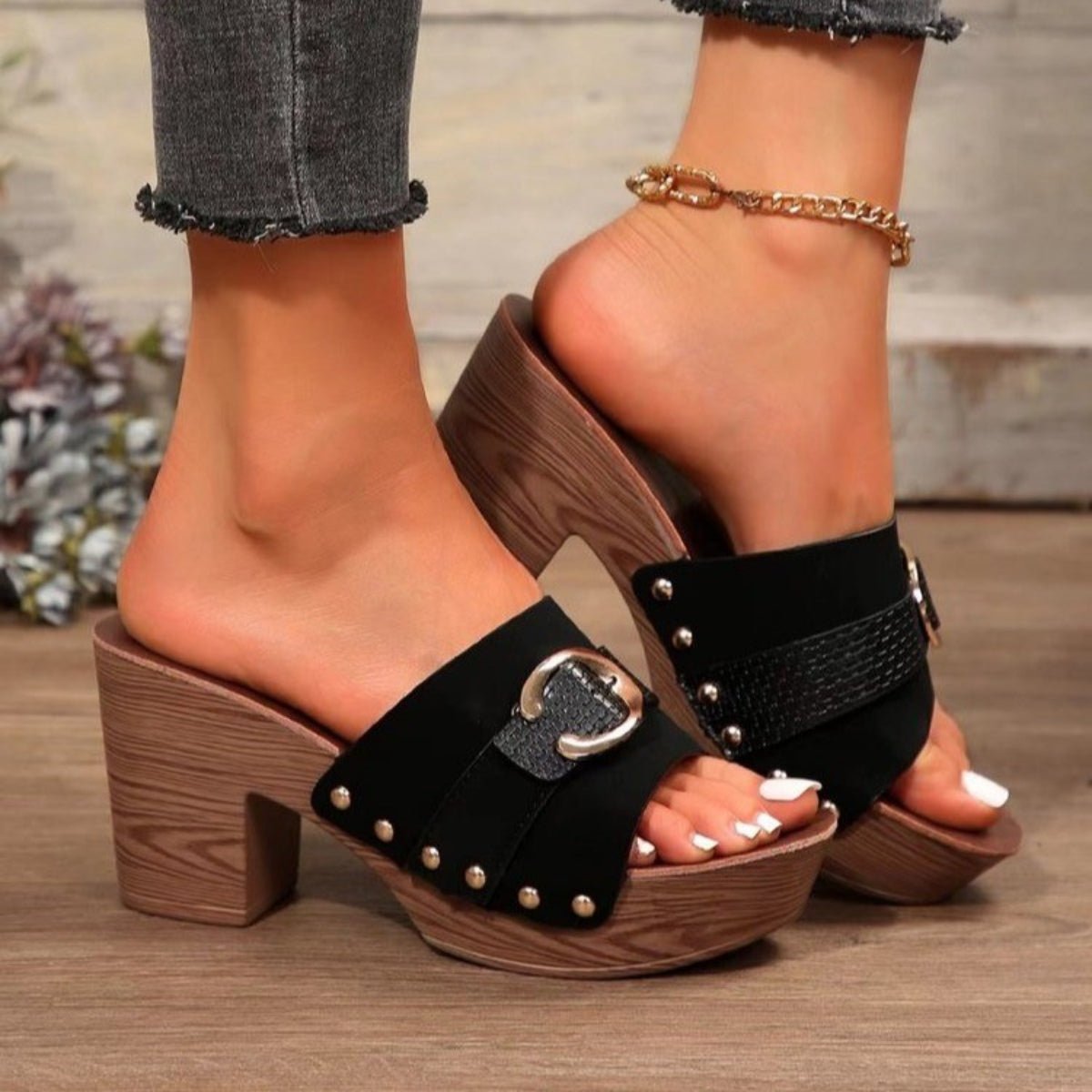 Buckle Trim Block Heel Sandals - Loulou Boutique