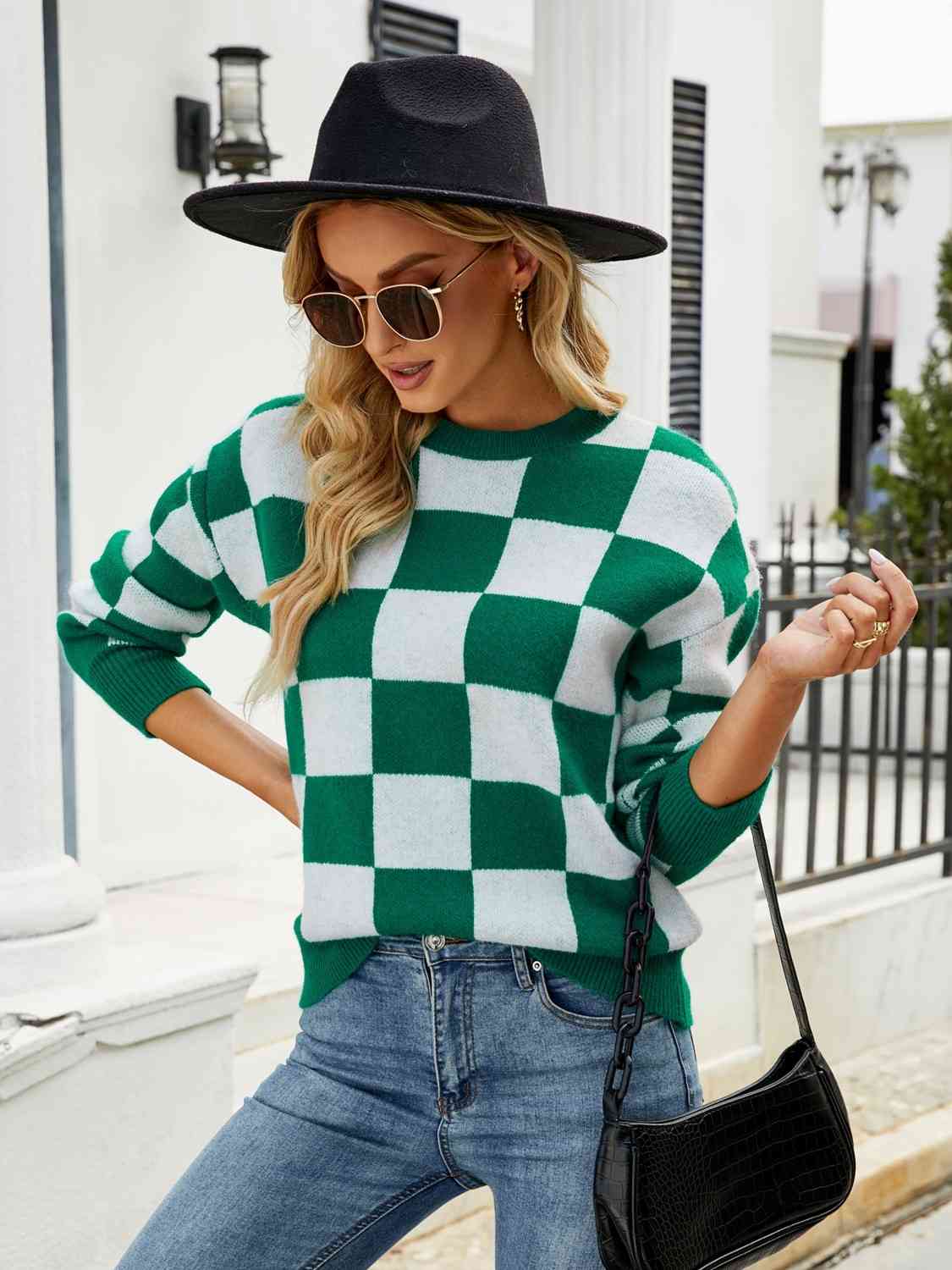 Checkered Round Neck Sweater - Loulou Boutique