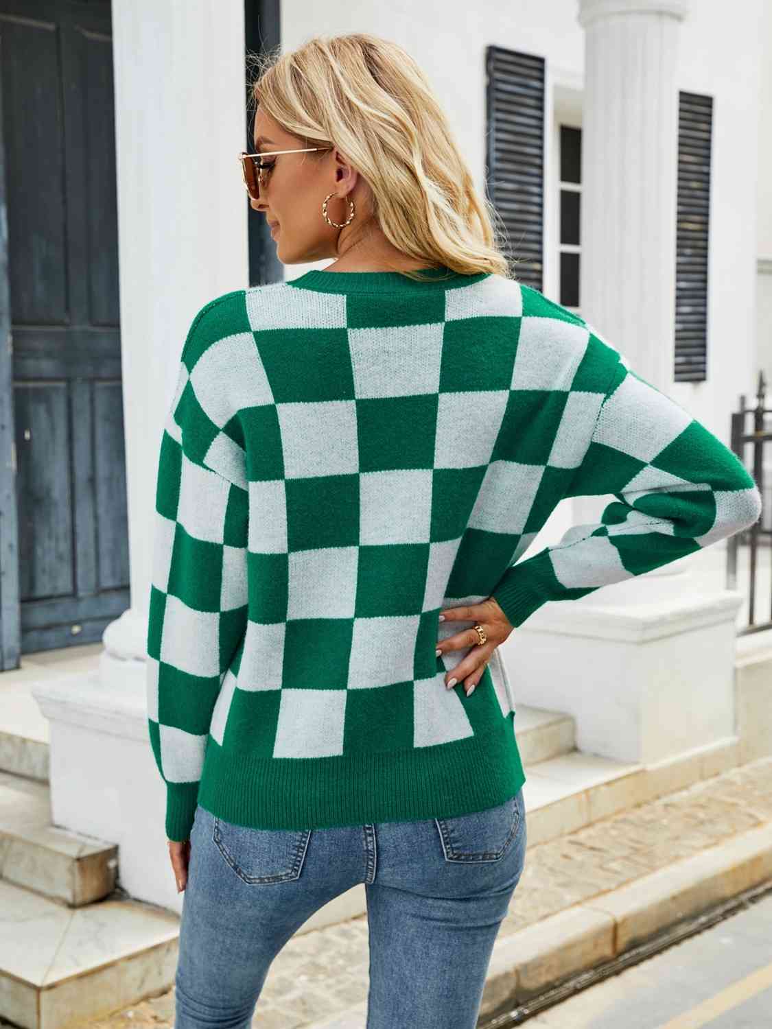 Checkered Round Neck Sweater - Loulou Boutique