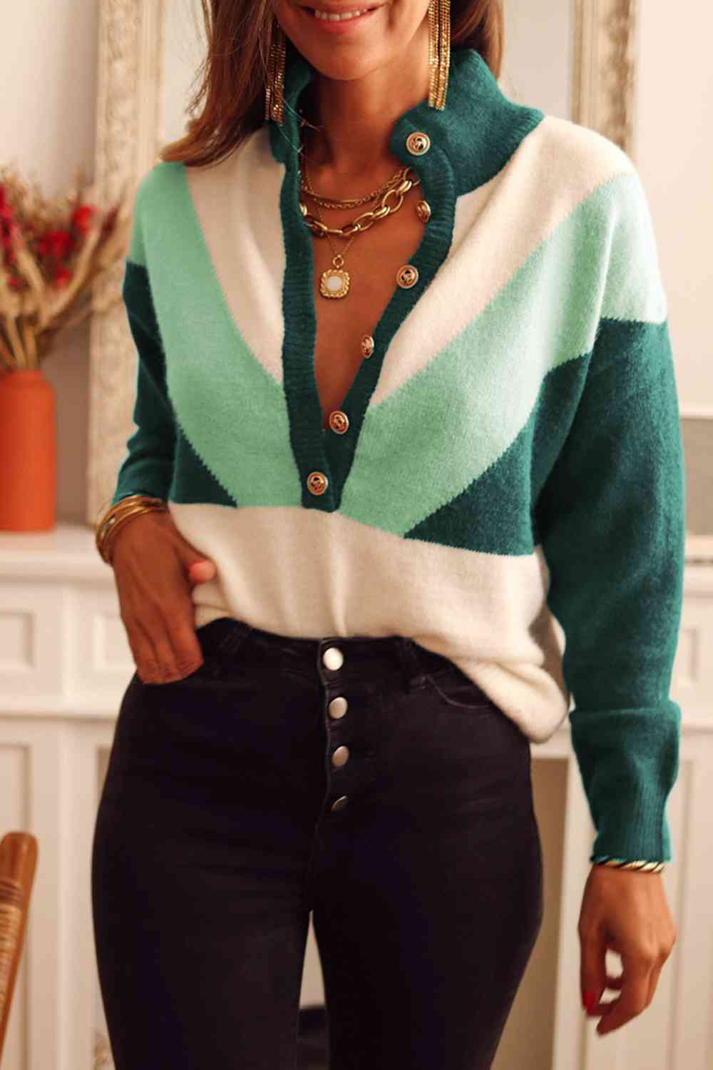 Color Block Buttoned Sweater - Loulou Boutique