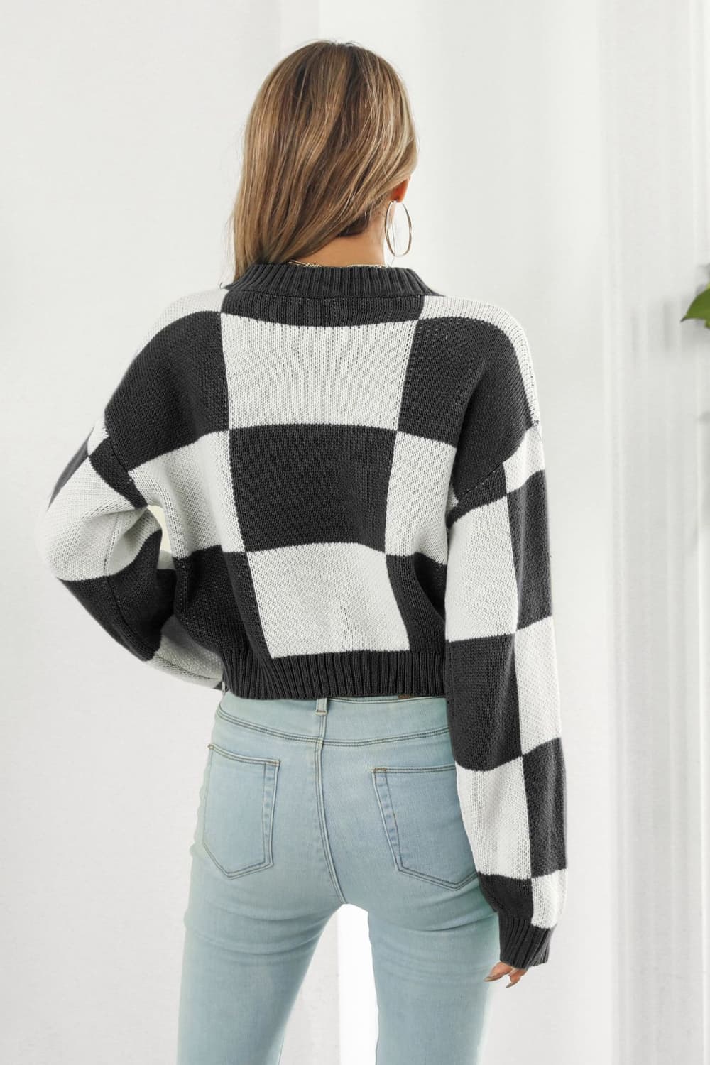 Color Block Round Neck Dropped Shoulder Sweater - Loulou Boutique