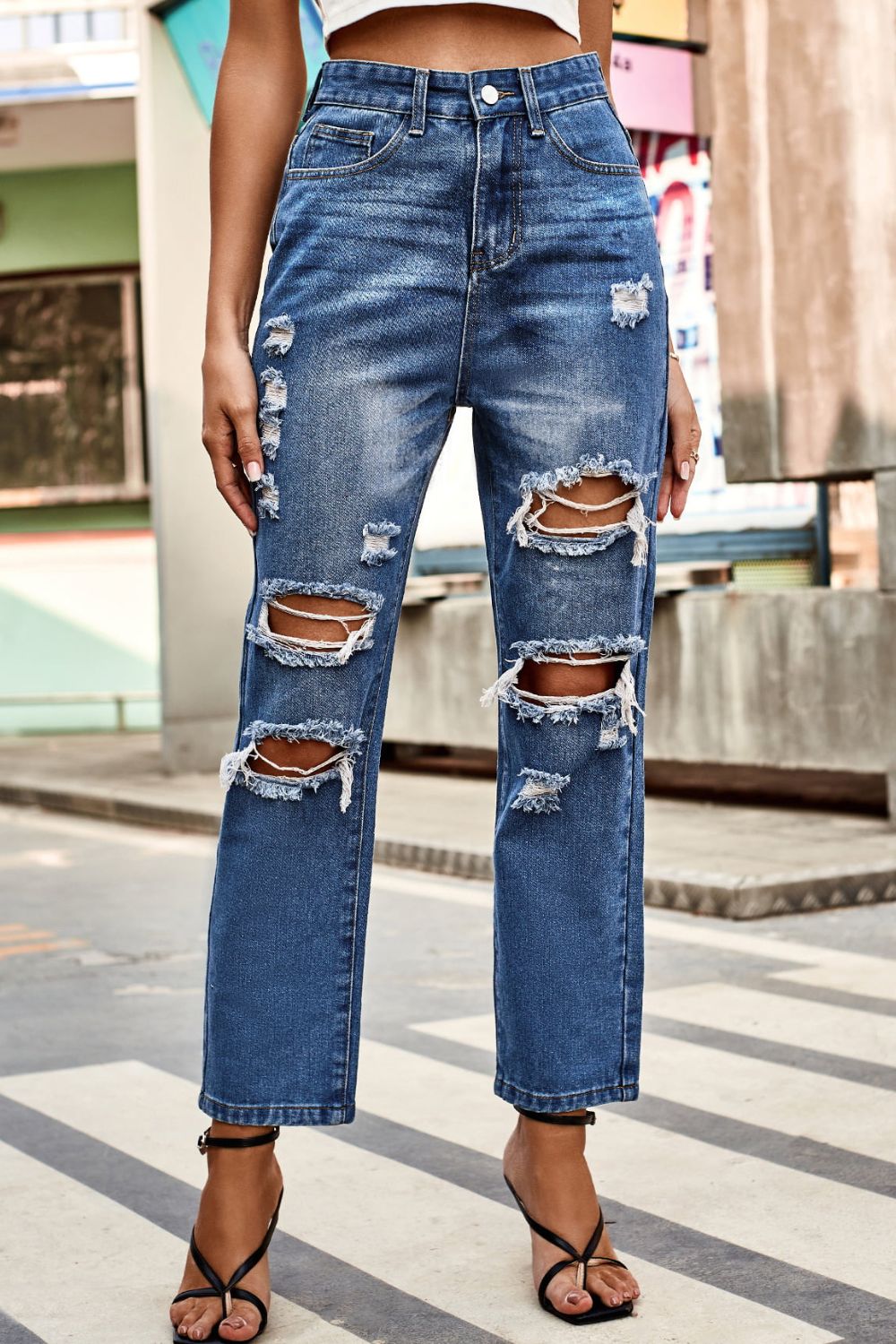 Distressed Buttoned Jeans with Pockets - Loulou Boutique