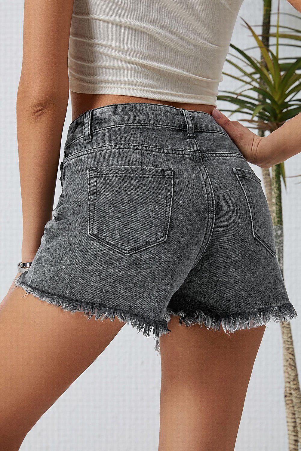 Distressed Raw Hem Denim Shorts - Loulou Boutique