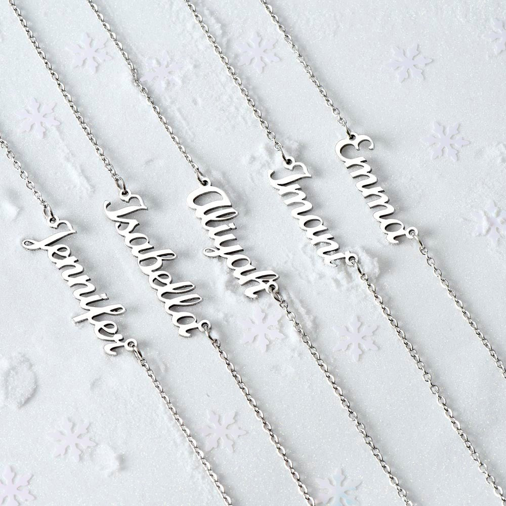 Elegance in Script: Personalized Name Necklace - Loulou Boutique