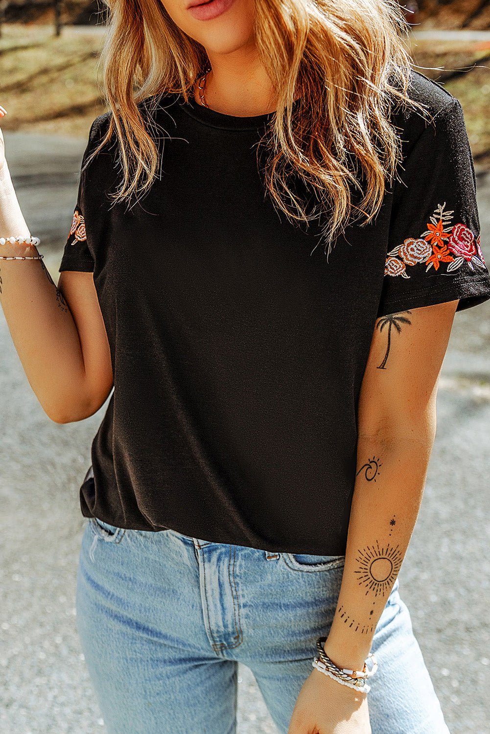 Embroidered Round Neck Tee Shirt - Loulou Boutique