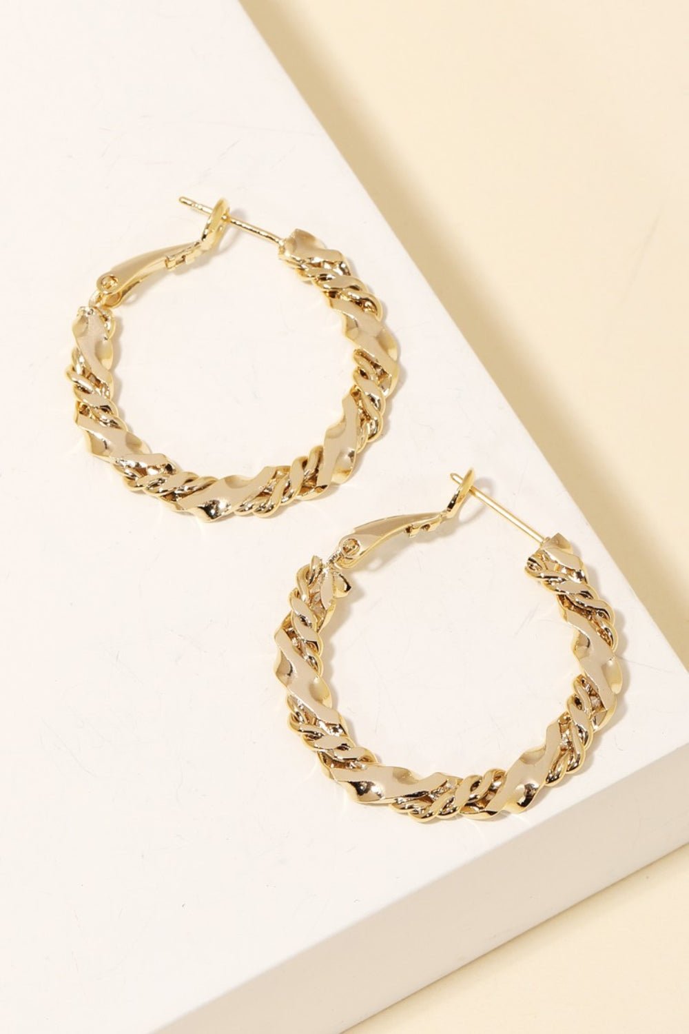 Fame Double Twist Chain Latch Hoop Earrings - Loulou Boutique