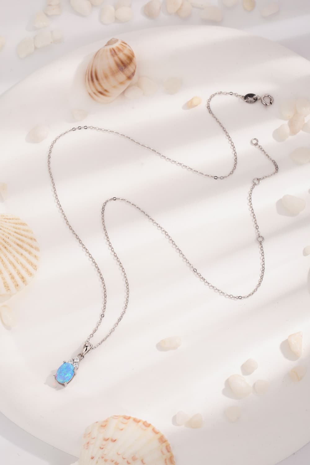 Find Your Center Opal Pendant Necklace - Loulou Boutique